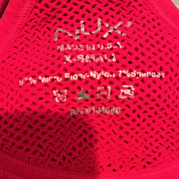 NWOT, Nux, Womens, Athletic Tank, built-in shelf bra, textured side detail - Picture 6 of 7